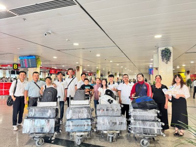 VIETGROUP EDU TIỄN HỌC VIÊN LÊN ĐƯỜNG SANG NHẬT BẢN VIETGROUP EDU TIỄN HỌC VIÊN LÊN ĐƯỜNG SANG NHẬT BẢN